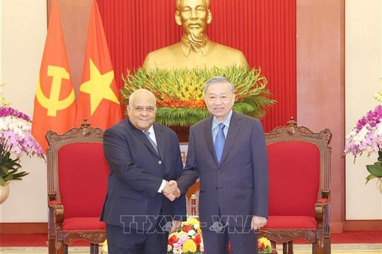 Đưa quan hệ Việt Nam - Cuba sang một giai đoạn mới, phát triển thực chất và bền vững 