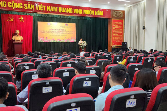 Bồi dưỡng nghiệp vụ kế toán và đấu thầu cho các đơn vị hành chính sự nghiệp thuộc khối Báo chí