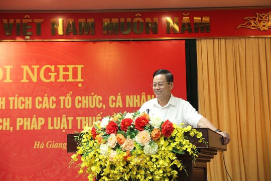 Hà Giang: Nhiều tập thể, cá nhân đóng góp tích cực  vào nguồn thu ngân sách Hà Giang: Nhiều tập thể, cá nhân đóng góp tích cực  vào nguồn thu ngân sách