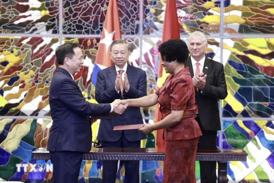 Việt Nam – Cuba hợp tác trong lĩnh vực ngân hàng Việt Nam – Cuba hợp tác trong lĩnh vực ngân hàng