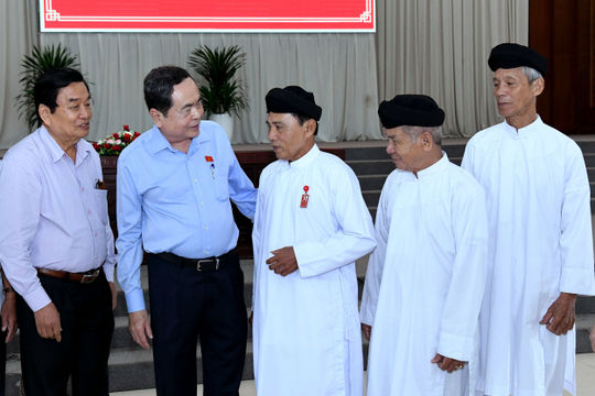 Chủ tịch Quốc hội Trần Thanh Mẫn tiếp xúc cử tri tại thành phố Ngã Bảy, tỉnh Hậu Giang