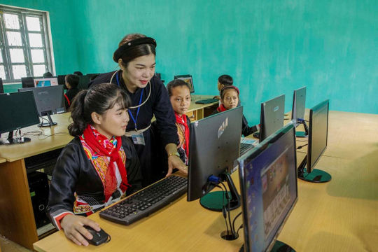 Giai đoạn 2026-2030: 100% lãnh đạo Ủy ban Dân tộc sử dụng chữ ký số