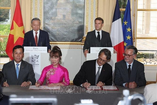 Tổng Bí thư, Chủ tịch nước Tô Lâm cùng Tổng thống Pháp họp báo và chứng kiến Lễ ký các văn kiện hợp tác