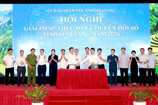 Hà Giang bàn các giải pháp thúc đẩy Chuyển đổi số  Hà Giang bàn các giải pháp thúc đẩy Chuyển đổi số