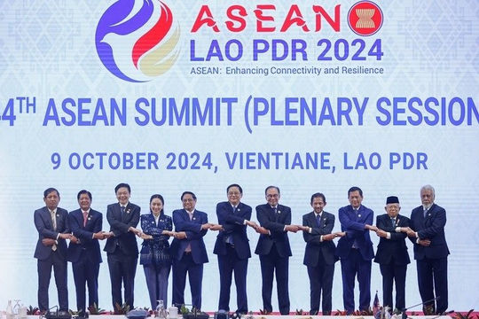ASEAN vững vàng phát triển, vững bước tương lai