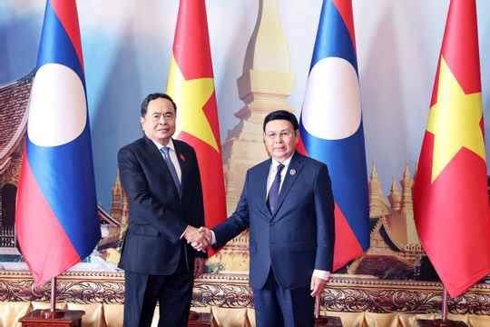 Việt Nam luôn dành ưu tiên cao nhất cho mối quan hệ truyền thống đặc biệt với Lào