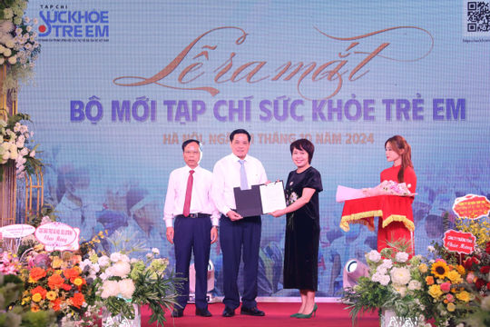 Tạp chí Sức khỏe trẻ em ra mắt bộ mới: Khẳng định thông điệp “Vì nụ cười trẻ em”