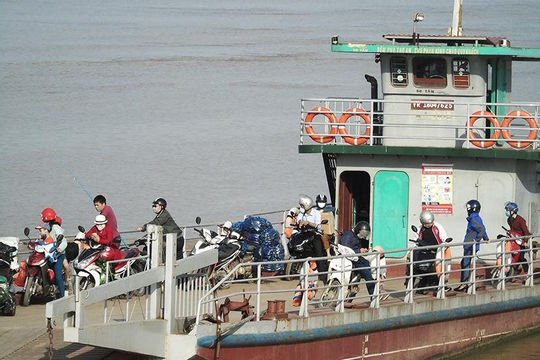 Hà Nội: Kiên quyết đình chỉ hoạt động các bến thủy nội địa không phép