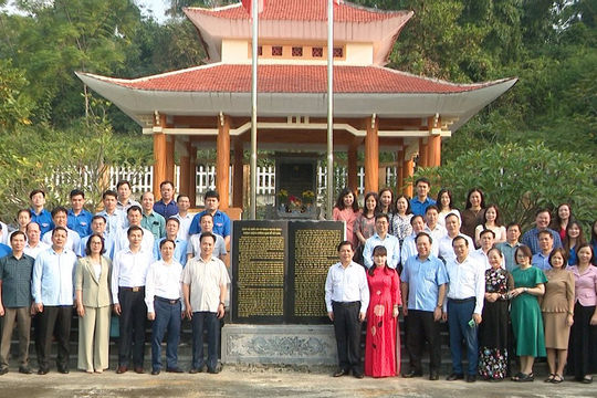 Đẩy mạnh công tác xây dựng Đảng ở các cơ quan Trung ương