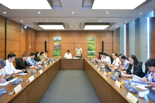 Tháo gỡ “điểm nghẽn”, đưa kinh tế bứt phá