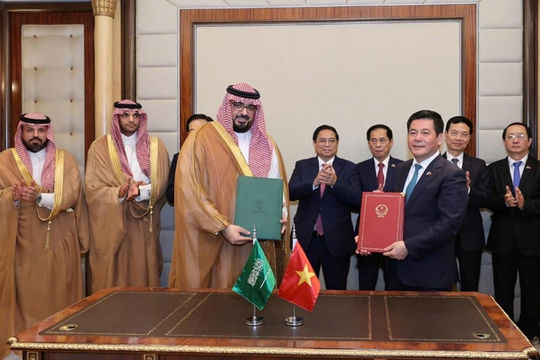 'Tiếng chiêng' CEPA và cuộc đua marathon trên bán đảo Ả Rập 'Tiếng chiêng' CEPA và cuộc đua marathon trên bán đảo Ả Rập