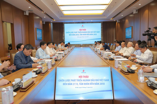 Xây dựng Chiến lược phát triển ngành Dầu khí Việt Nam đến năm 2030, tầm nhìn đến năm 2050 Xây dựng Chiến lược phát triển ngành Dầu khí Việt Nam đến năm 2030, tầm nhìn đến năm 2050