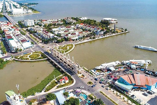 Kiên Giang đẩy mạnh hơn nữa giải ngân vốn đầu tư công, nhất là chuẩn bị mặt bằng bàn giao