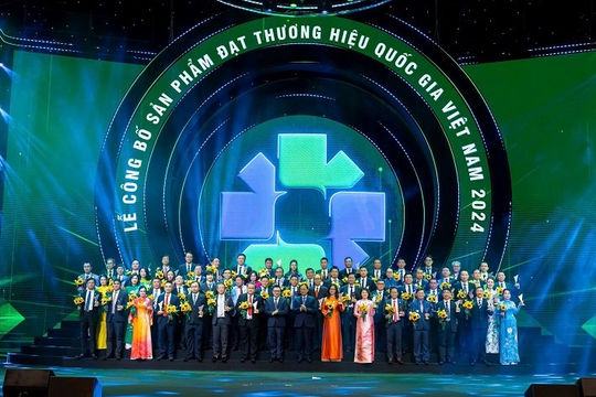 Công ty CP Bột giặt LIX tiếp tục được vinh danh Thương hiệu quốc gia Công ty CP Bột giặt LIX tiếp tục được vinh danh Thương hiệu quốc gia