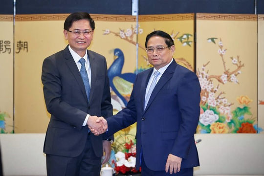 Triển khai các tuyến đường sắt khổ tiêu chuẩn kết nối Quảng Tây với Việt Nam