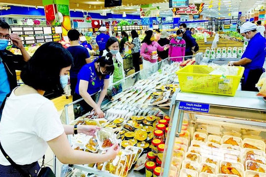 Cân đối cung cầu hàng hóa, chủ động dự trữ các mặt hàng tiêu dùng thiết yếu dịp Tết Nguyên đán 