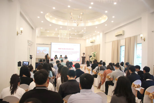 Hạn chế hình ảnh diễn viên sử dụng thuốc lá trong tác phẩm sân khấu, điện ảnh