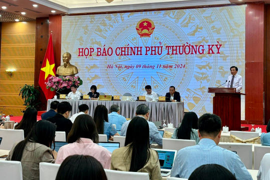 Quyết tâm cao độ, nỗ lực lớn, phấn đấu đạt và vượt toàn bộ 15/15 chỉ tiêu chủ yếu năm 2024