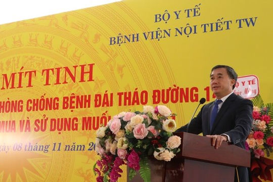 Mít tinh Ngày Thế giới phòng chống bệnh đái tháo đường và Ngày toàn dân mua và sử dụng muối I - ốt