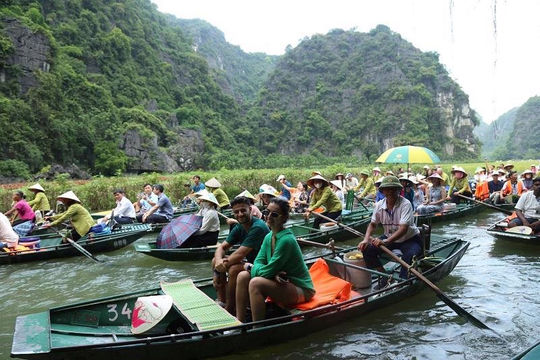 Du lịch Ninh Bình hút khách nhờ chuyển đổi số  Du lịch Ninh Bình hút khách nhờ chuyển đổi số