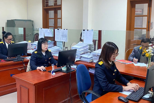 Hải Dương quyết tâm sớm hoàn thành nhiệm vụ thu ngân sách cuối năm Hải Dương quyết tâm sớm hoàn thành nhiệm vụ thu ngân sách cuối năm