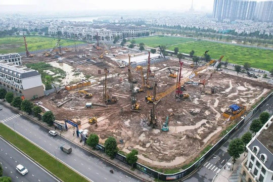 Giải bài toán tái khởi động dự án bất động sản “đắp chiếu”