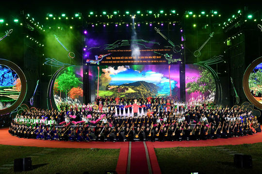 Tôn vinh, quảng bá giá trị văn hóa đặc sắc của dân tộc Việt Nam