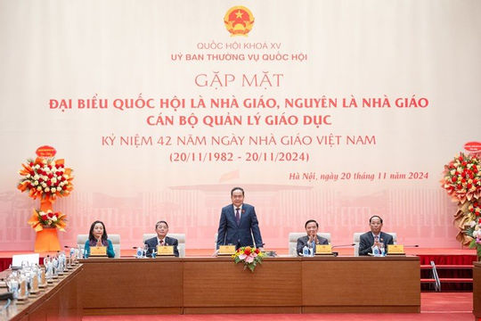 Chủ tịch Quốc hội Trần Thanh Mẫn gặp mặt đại biểu Quốc hội là nhà giáo, cán bộ quản lý giáo dục