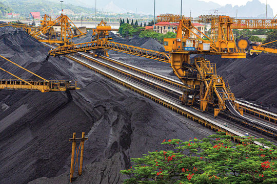 Bài 4: Cần thể chế hóa những chủ trương lớn vào trong Luật