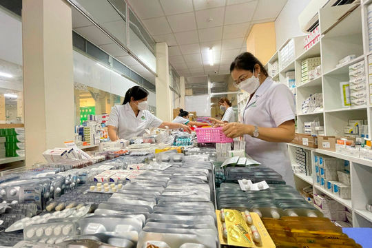 Tiếp tục nỗ lực đấu thầu, mua thuốc đáp ứng nhu cầu khám, chữa bệnh Tiếp tục nỗ lực đấu thầu, mua thuốc đáp ứng nhu cầu khám, chữa bệnh