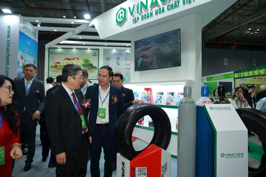 Tập đoàn Hóa chất Việt Nam đem đến giải pháp phát triển bền vững tại “Triển lãm Công nghiệp hóa chất Việt Nam lần thứ 20 - VINACHEM EXPO 2024” 