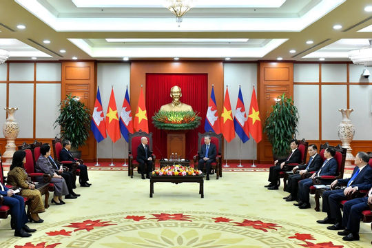 Tổng Bí thư Tô Lâm hội kiến Quốc vương Campuchia Norodom Sihamoni