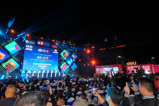 Bước tiến của hàng Việt trong kỷ nguyên thương mại điện tử