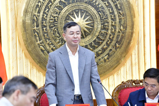 Tổng Kiểm toán nhà nước Ngô Văn Tuấn làm việc với Tỉnh ủy Thanh Hóa về công tác phòng, chống tham nhũng, lãng phí, tiêu cực.