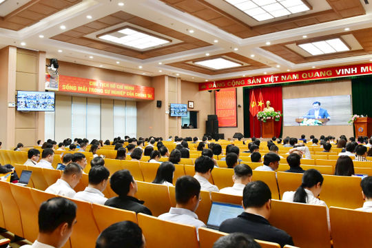 Tập huấn nghiệp vụ công tác tổ chức đại hội đảng các cấp Tập huấn nghiệp vụ công tác tổ chức đại hội đảng các cấp