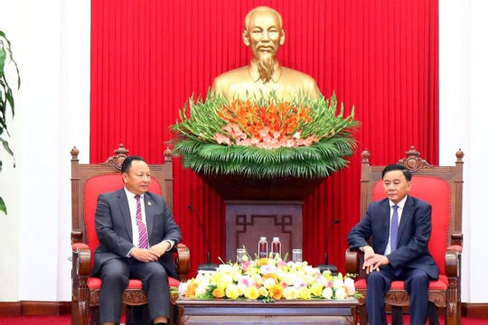 Thường trực Ban Bí thư Trần Cẩm Tú tiếp Đoàn đại biểu Trung ương Đoàn Thanh niên Nhân dân Cách mạng Lào