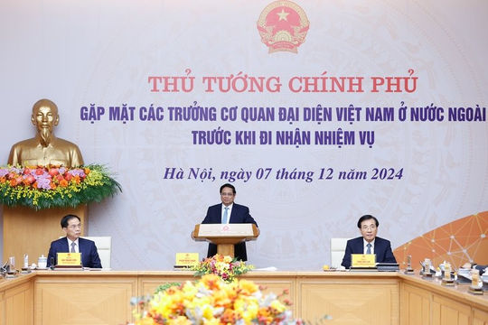 Ngoại giao phải bám sát đường lối của Đảng và khẳng định bản sắc văn hóa Việt Nam Ngoại giao phải bám sát đường lối của Đảng và khẳng định bản sắc văn hóa Việt Nam