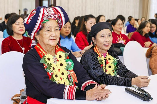 Biểu dương phụ nữ cao tuổi tiêu biểu toàn quốc