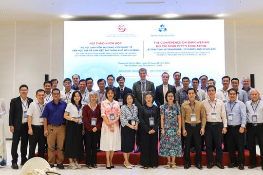 Thu hút sinh viên, giảng viên quốc tế đến học tập và làm việc: Cần có chiến lược bài bản