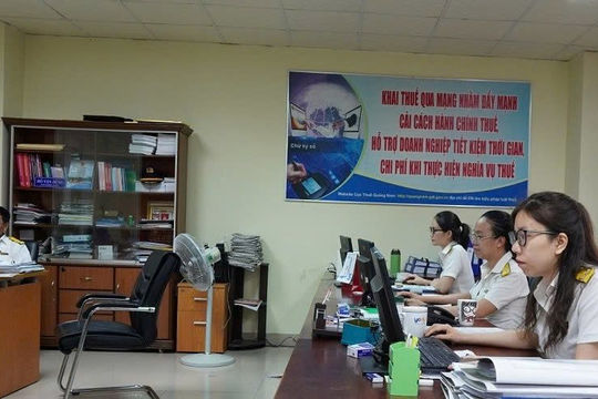 Nhiều giải pháp chống thất thu thuế thương mại điện tử được Cục Thuế Quảng Nam triển khai Nhiều giải pháp chống thất thu thuế thương mại điện tử được Cục Thuế Quảng Nam triển khai
