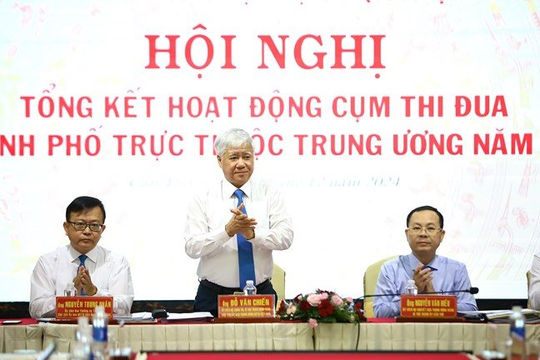 Phát huy sức mạnh đại đoàn kết toàn dân tộc để bước vào kỷ nguyên mới Phát huy sức mạnh đại đoàn kết toàn dân tộc để bước vào kỷ nguyên mới