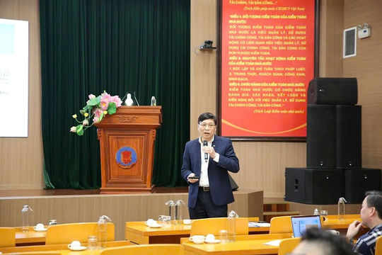 Lấy ý kiến nhân dân về việc khen thưởng cấp Nhà nước với ông Vũ Nhật Anh Lấy ý kiến nhân dân về việc khen thưởng cấp Nhà nước với ông Vũ Nhật Anh