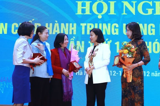 Phụ nữ Việt Nam chuẩn bị tâm thế bước vào kỷ nguyên mới