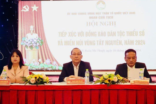 Lắng nghe tâm tư nguyện vọng của đồng bào dân tộc thiểu số Lắng nghe tâm tư nguyện vọng của đồng bào dân tộc thiểu số