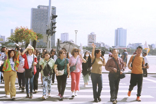 Đà Nẵng: Tổng lượng khách do cơ sở lưu trú phục vụ tăng 45% 