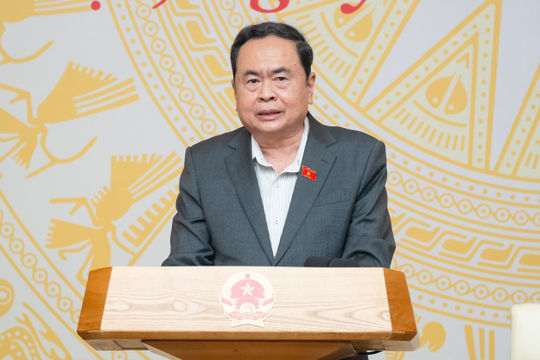 Khẩn trương ban hành văn bản nhằm cụ thể hóa các luật, nghị quyết của Quốc hội Khẩn trương ban hành văn bản nhằm cụ thể hóa các luật, nghị quyết của Quốc hội