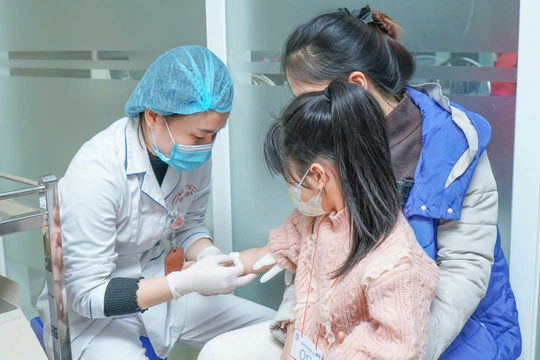 Bộ Y tế đề xuất chính sách hỗ trợ cho sinh viên ngành y như ngành sư phạm