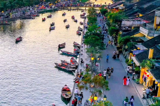 Ngành Du lịch đặt mục tiêu doanh thu hơn 1 triệu tỷ đồng từ khách du lịch trong năm 2025