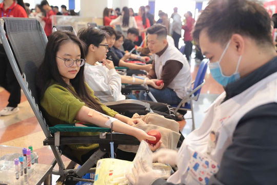 Chương trình hiến máu Chủ nhật đỏ năm 2025 Chương trình hiến máu Chủ nhật đỏ năm 2025
