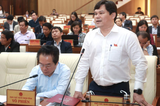 Quảng Ngãi: Thông qua các nghị quyết về ngân sách, nông thôn mới 